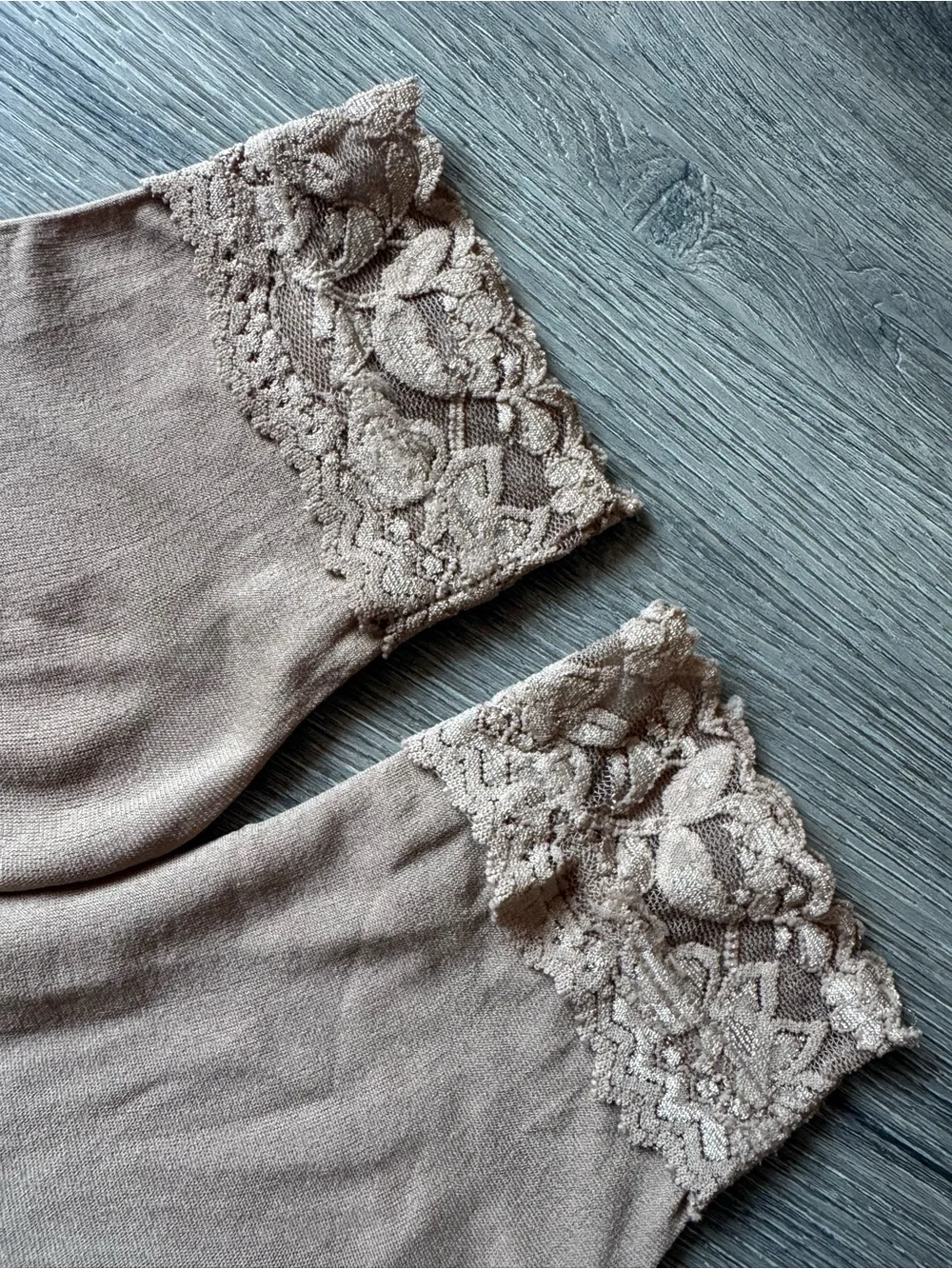 Sheer Lace Ankle Socks (Light Nude)
